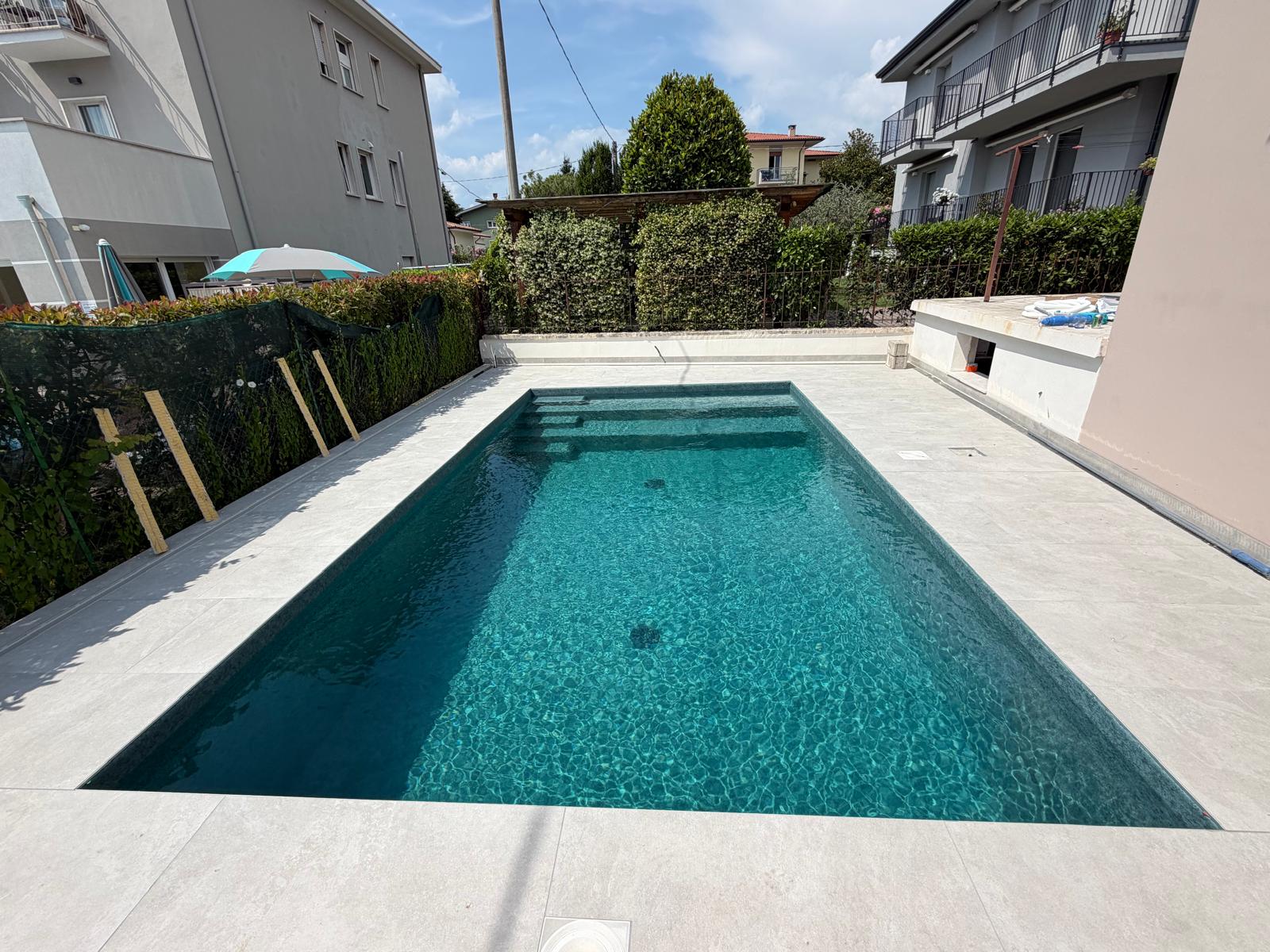 Guida completa alla riapertura della piscina in primavera 2026